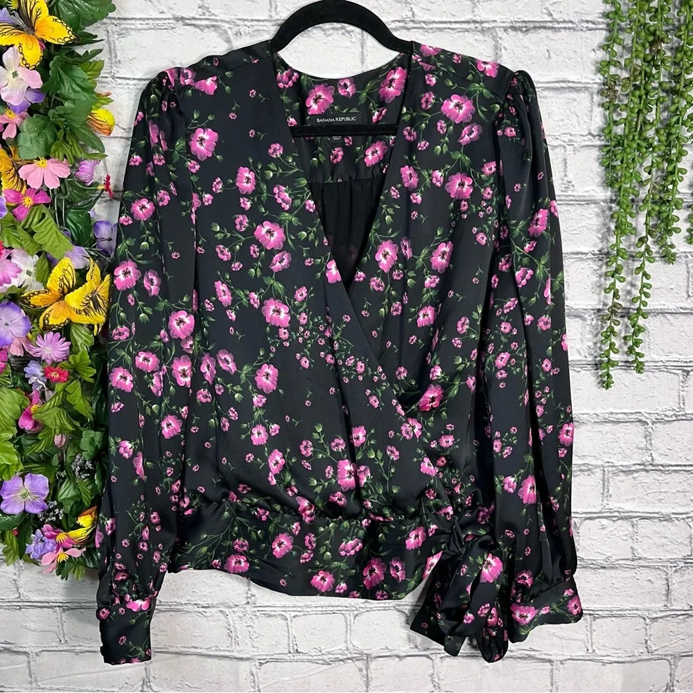 /Banana Republic Floral Printed Long Sleeve V Neck Wrap Blouse Size Large - Picture 1 of 15